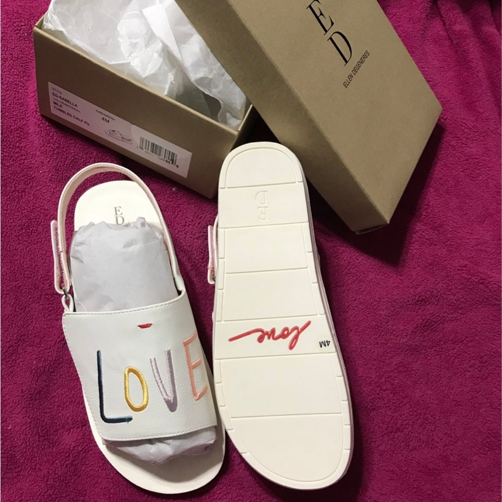 Girls youth size 4 sandals slides blush pink LOVE sandals New - Picture 2 of 2